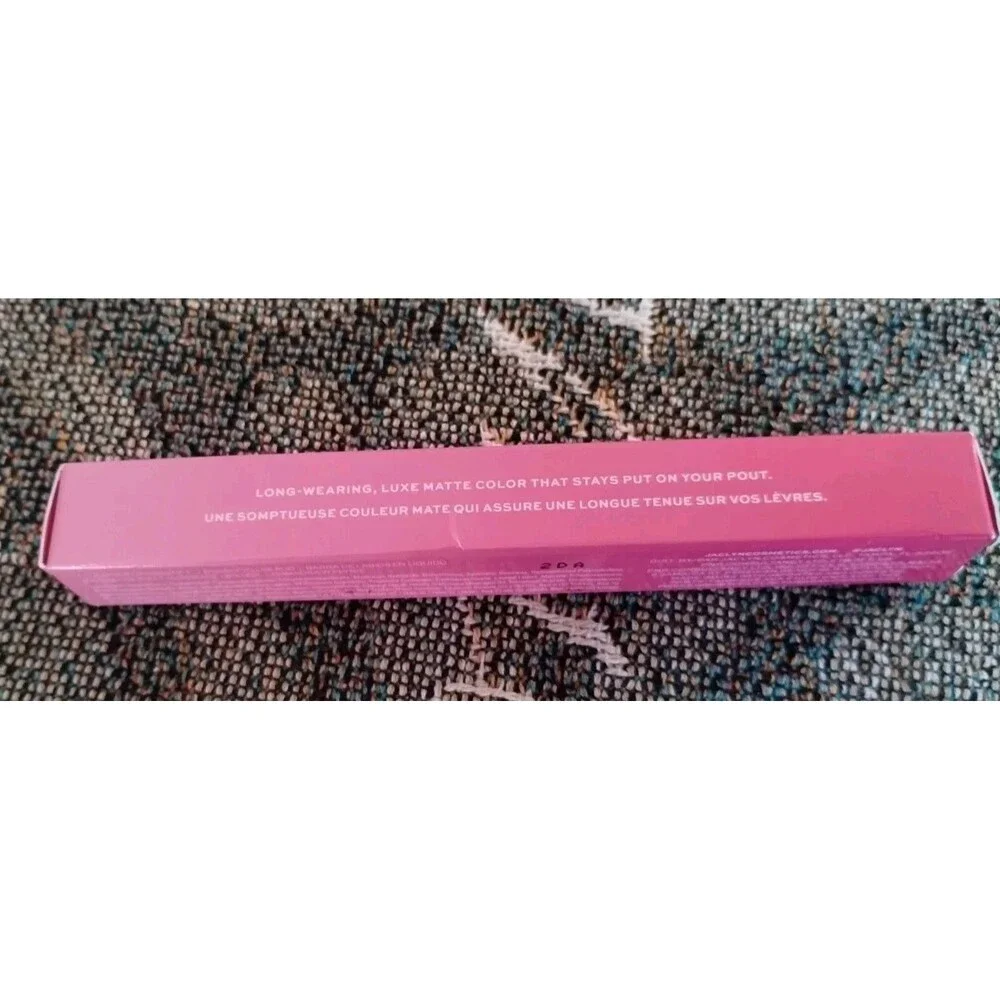 JACLYN Cosmetics Poutspoken Liquid Lipstick - Strawberry Cake Long-Wearing New